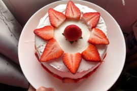 6寸深高草莓奶油蛋糕的做法步骤图