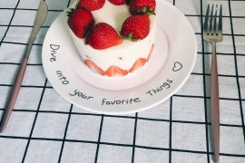 4寸加高草莓慕斯的做法步骤图，怎么做好吃