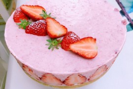 8寸草莓慕斯蛋糕的做法步骤图，怎么做好吃