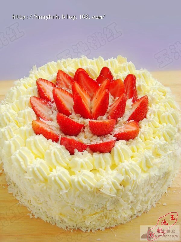 草莓白森林蛋糕 的做法