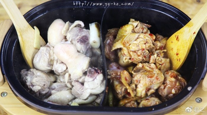 香菇鸡肉锅&香辣鸡肉锅，超简单的双味鸡肉锅