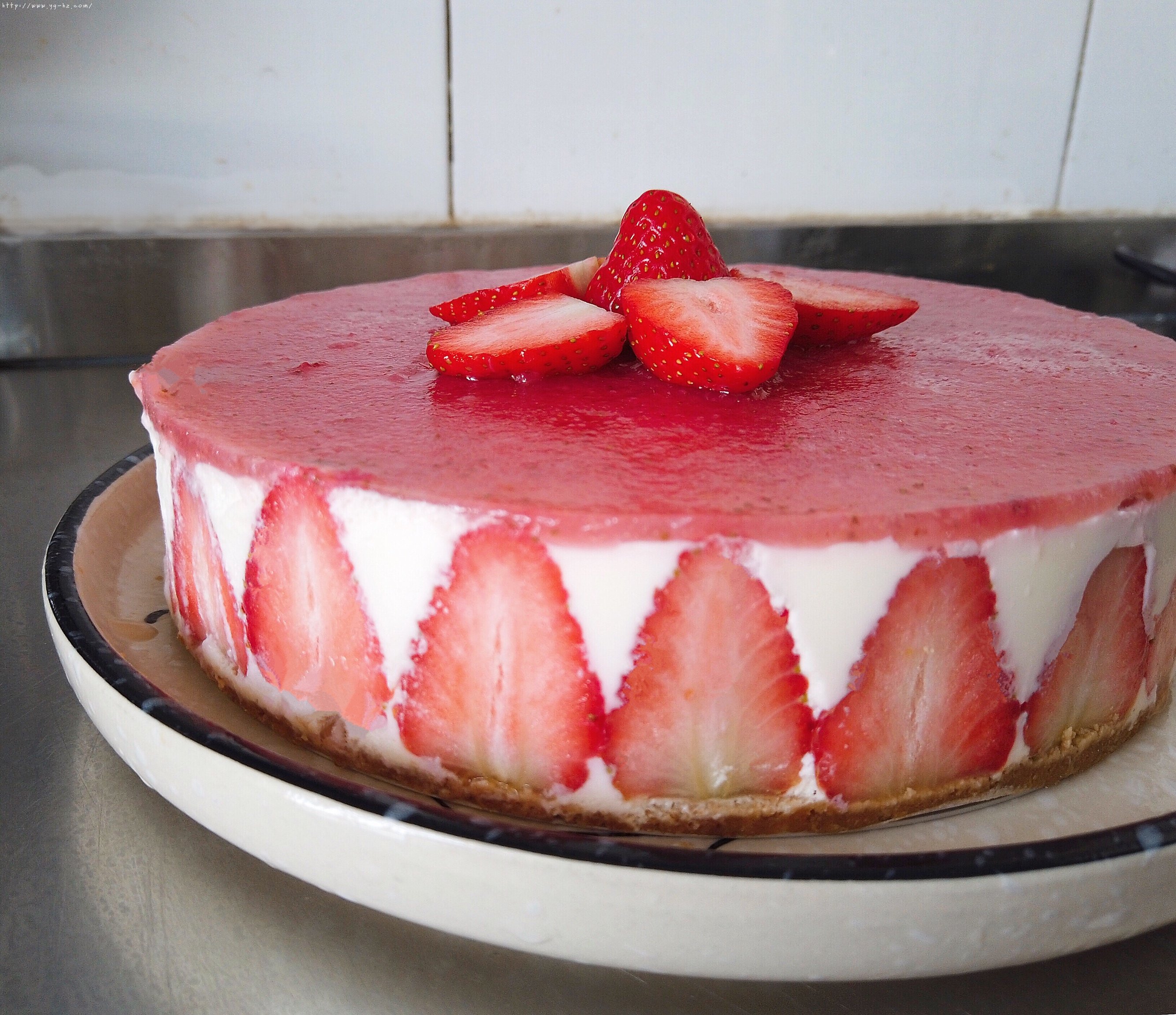 草莓慕斯蛋糕（8寸）的做法 步骤7