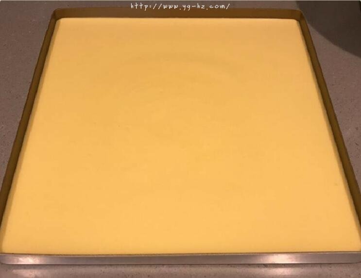 超详细，新手包会丨百香果生乳蛋糕卷的做法 步骤14