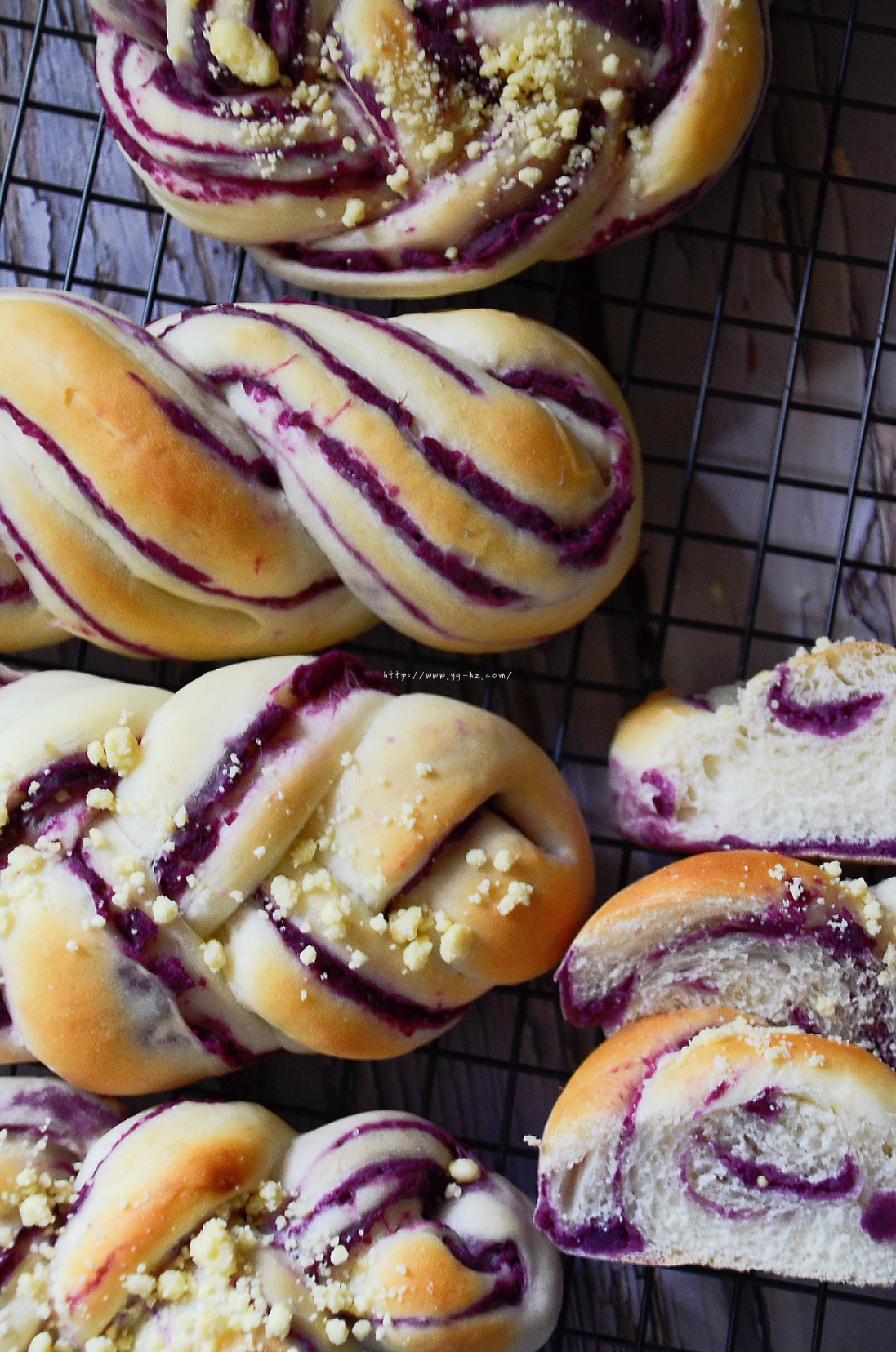 超香浓 紫薯辫子面包的做法