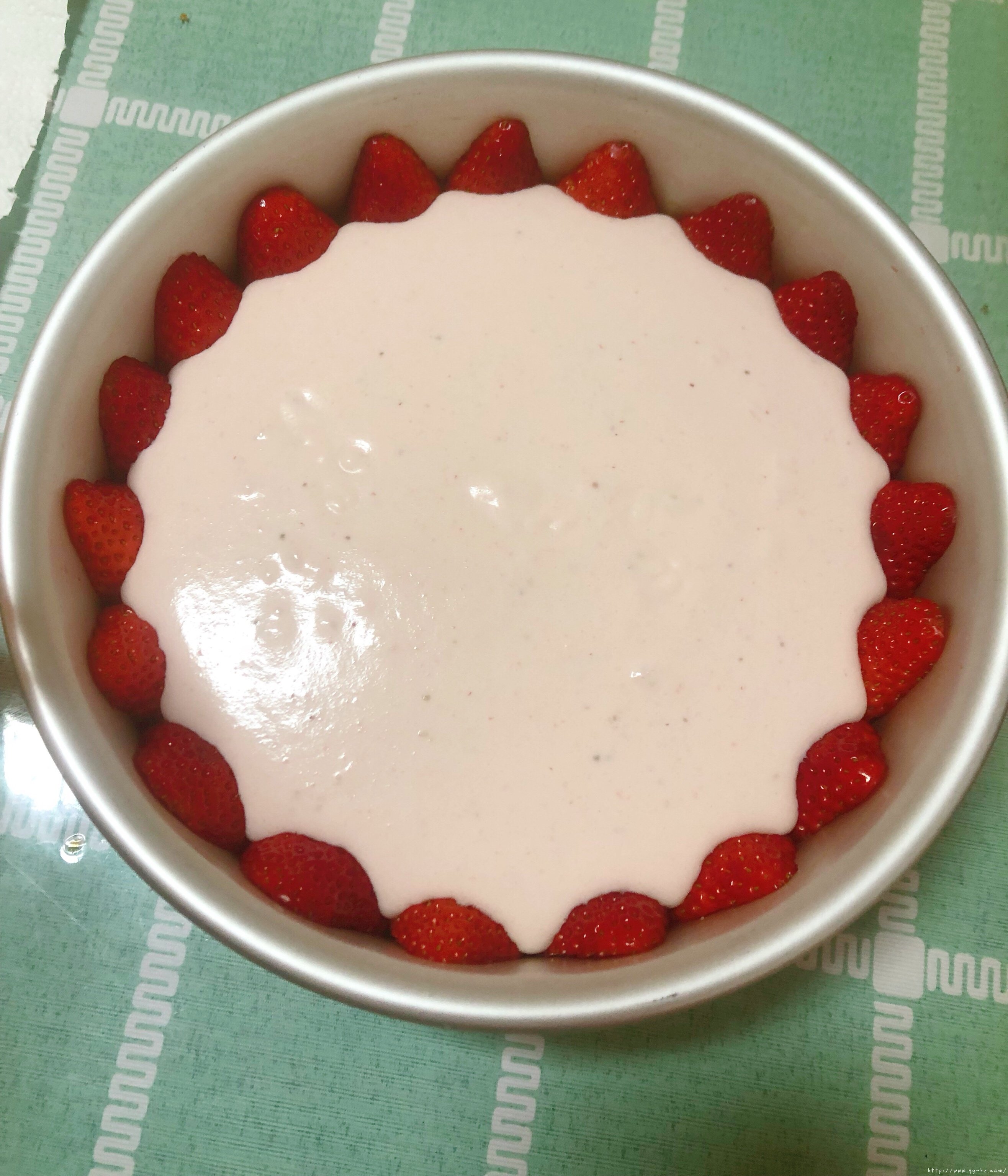 草莓慕斯蛋糕的做法 步骤10
